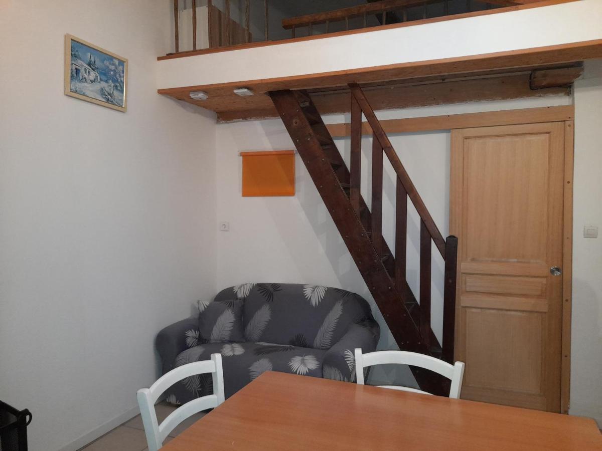 location petit gite individuel Orgeres  Extérieur photo